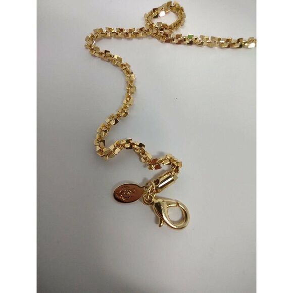 Gold Cluster Broach Tassels With Gold Necklace in Jewelry Box Vintage Interest - Picture 5 of 5